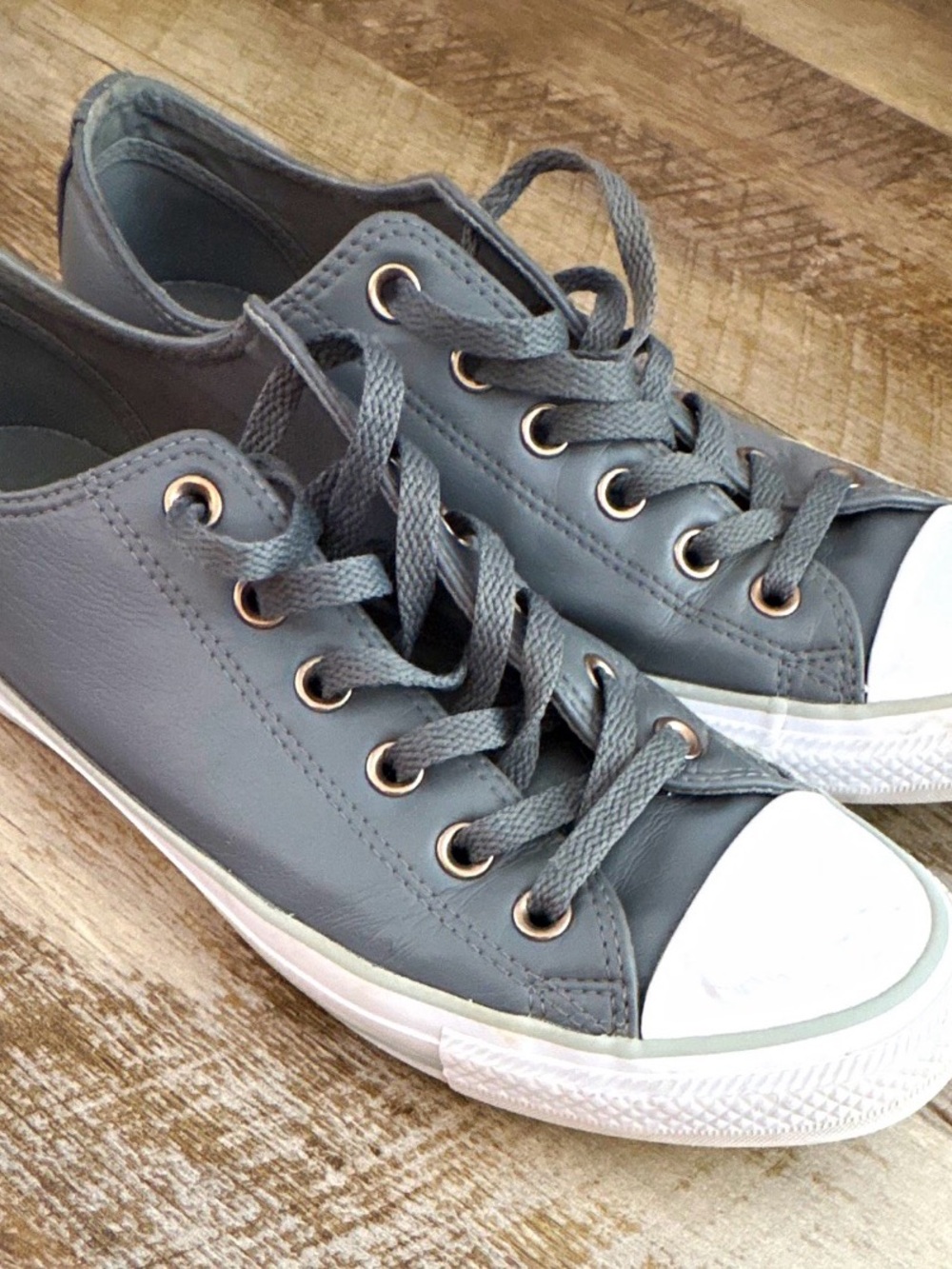 Converse Women's Low Top Sneakers in Gray with White Toe